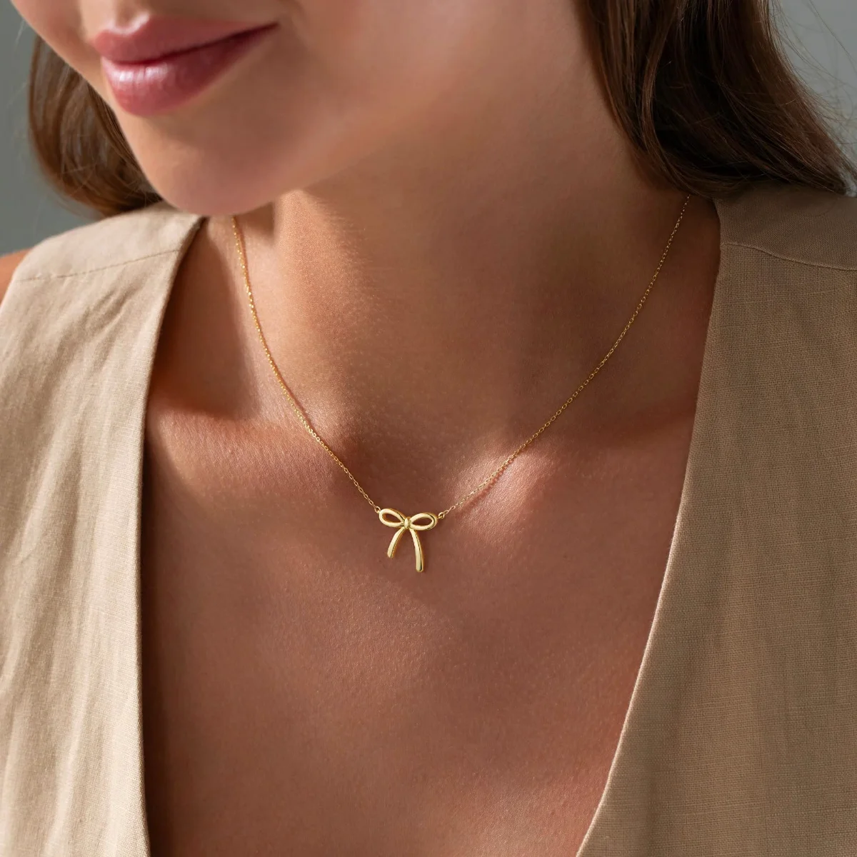 Yoosteel Simple chain bow necklace, Gold