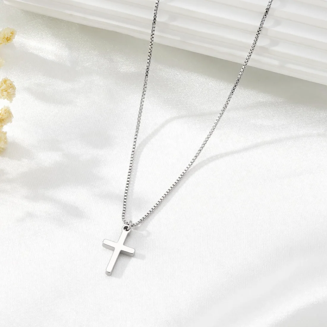 Yoosteel Box chain cross necklace, Silver, view 3