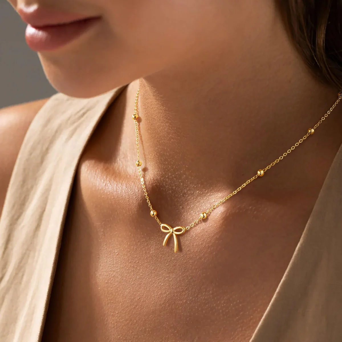 Yoosteel Beaded chain bow necklace, Gold