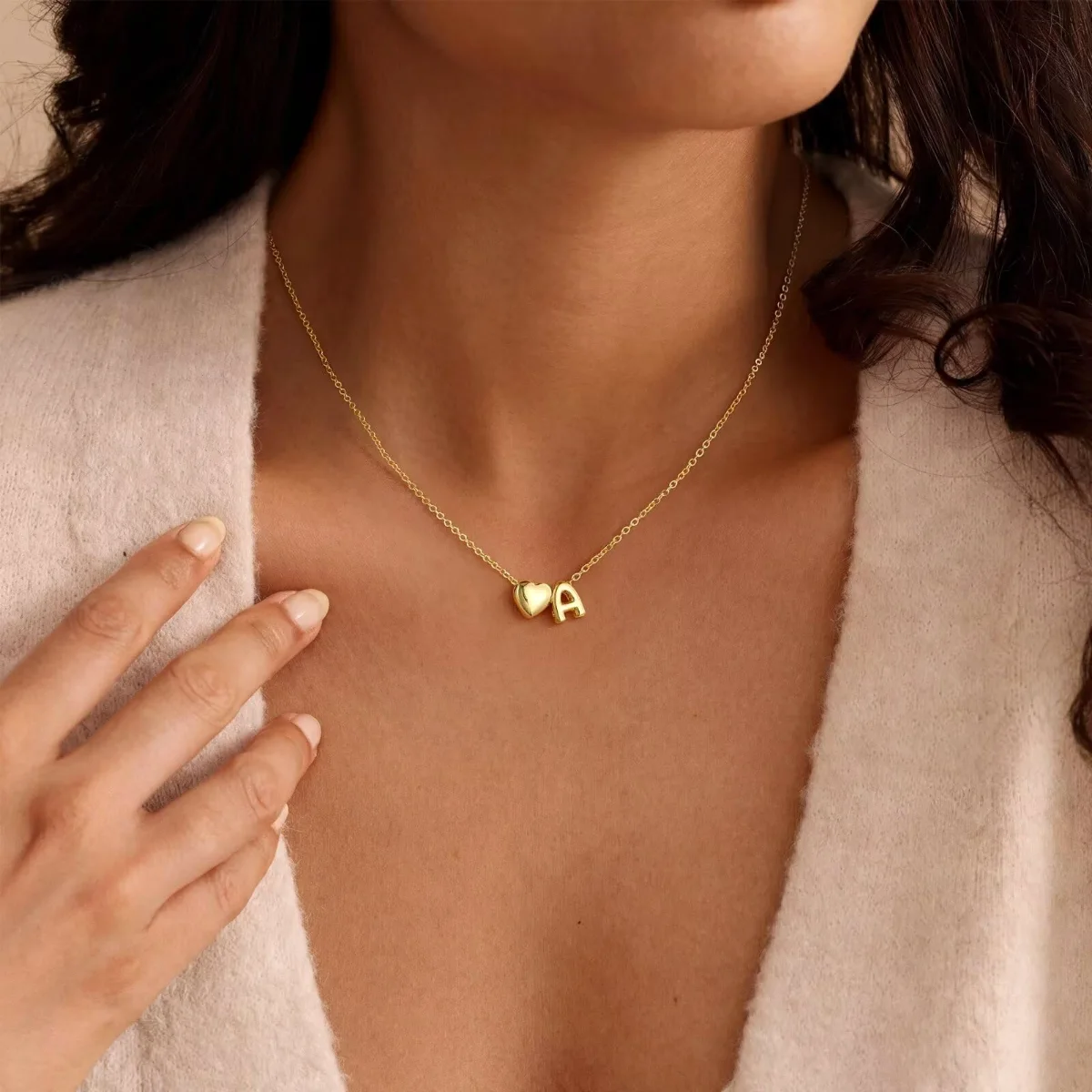 Yoosteel Heart initial necklace, Gold